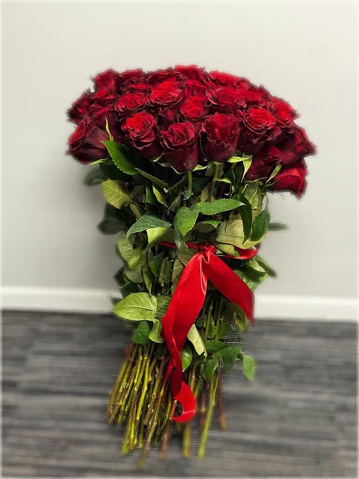Luxury 50 Pink Roses