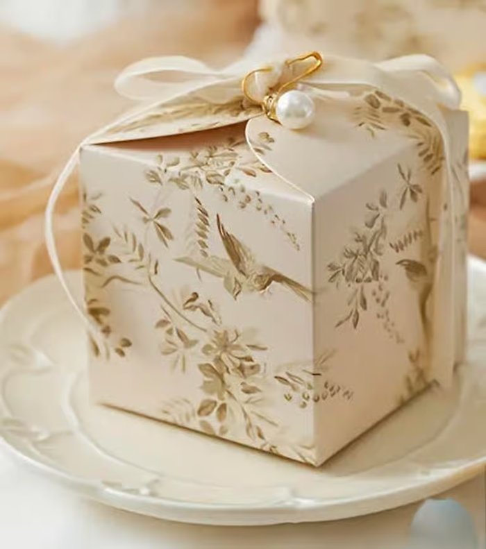 One Rose Elegant Champagne Box