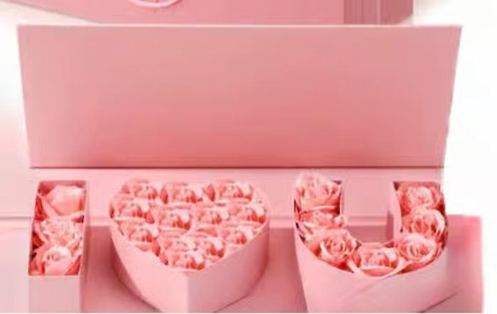 I LOVE YOU box of Pink Roses