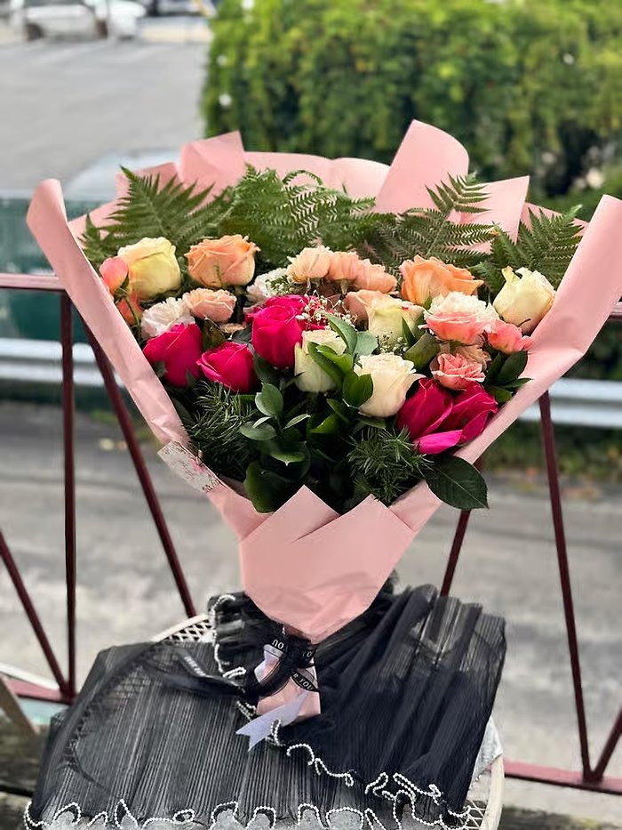 20 Roses bouquet