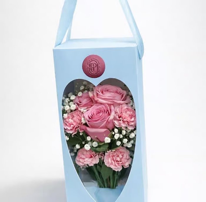Cinderella Luxe – Pink Rose & Carnation Box
